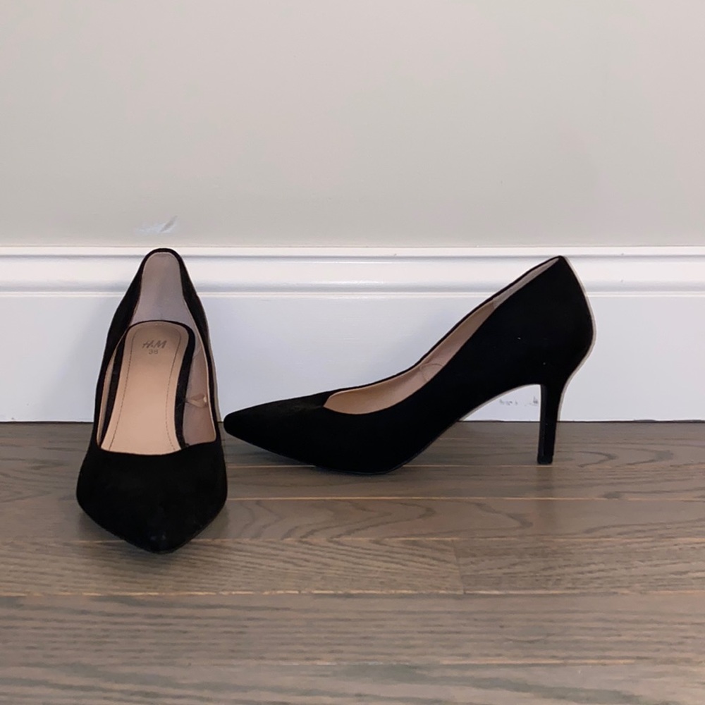 H&M Black Velvet Pointed Toe Heels
